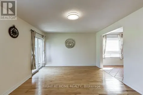 402 Lausanne Crescent Waterloo ON N2T 2X6