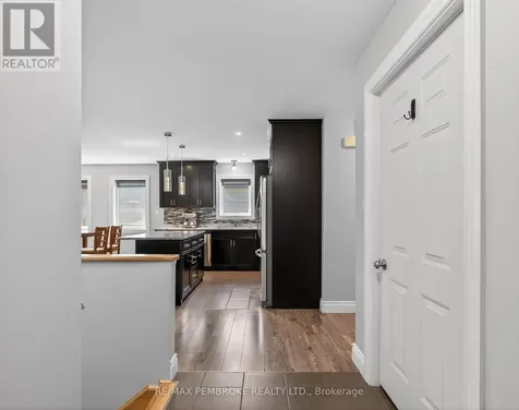 27 Noble Crescent Petawawa ON K8H 0G1