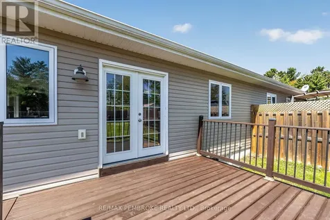 27 Noble Crescent Petawawa ON K8H 0G1