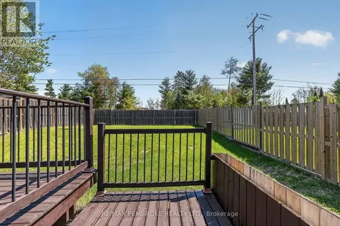 27 Noble Crescent Petawawa ON K8H 0G1