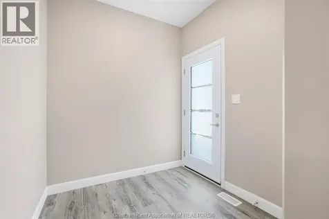 50 Llydican Avenue Chatham ON N7L 3E5