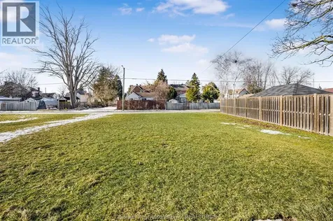 50 Llydican Avenue Chatham ON N7L 3E5