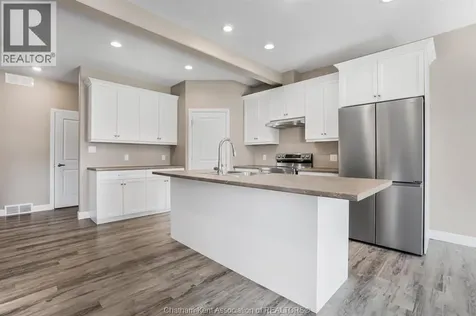 50 Llydican Avenue Chatham ON N7L 3E5