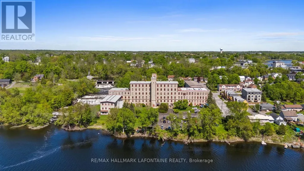 1 Rosamond Street East Mississippi Mills ON K0A 1A0