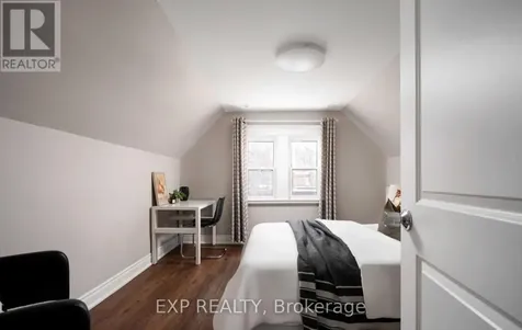 8 Springhurst Avenue Toronto (south Parkdale) ON M6K 1A9