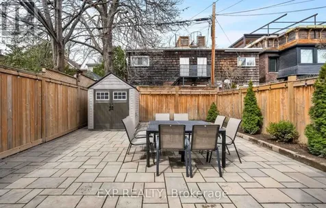 8 Springhurst Avenue Toronto (south Parkdale) ON M6K 1A9