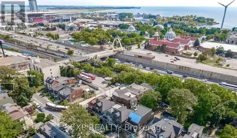 8 Springhurst Avenue Toronto (south Parkdale) ON M6K 1A9