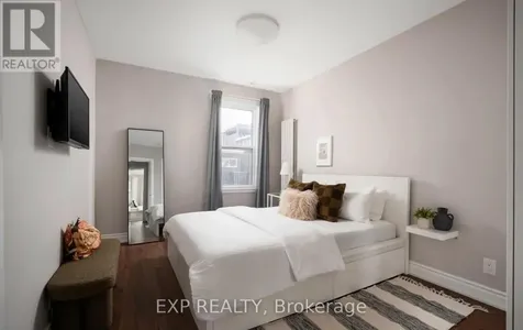 8 Springhurst Avenue Toronto (south Parkdale) ON M6K 1A9