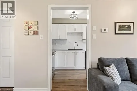 5114 Tree Court Burlington ON L7L 6K3