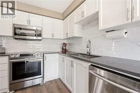 5114 Tree Court Burlington ON L7L 6K3
