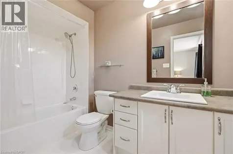 5114 Tree Court Burlington ON L7L 6K3