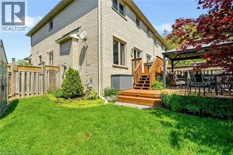 5114 Tree Court Burlington ON L7L 6K3