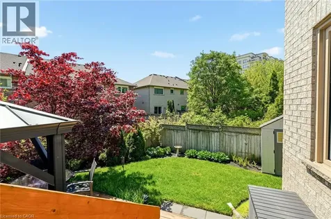 5114 Tree Court Burlington ON L7L 6K3