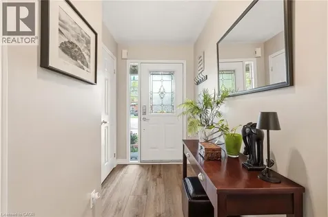 5114 Tree Court Burlington ON L7L 6K3