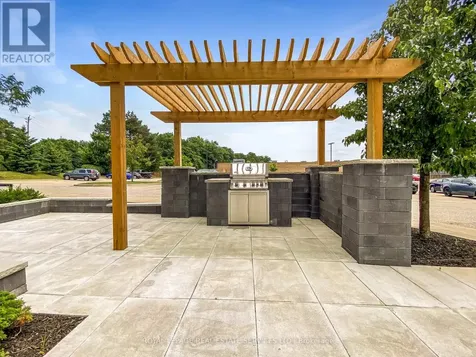 7 Rittenhouse Road Kitchener ON N2E 2M8