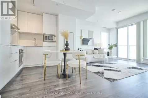 7 Golden Lion Heights Toronto (newtonbrook East) ON M2M 0C1