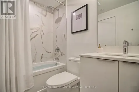 7 Golden Lion Heights Toronto (newtonbrook East) ON M2M 0C1