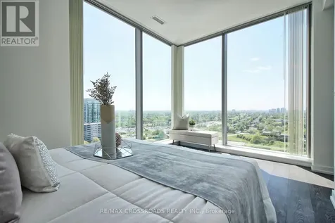 7 Golden Lion Heights Toronto (newtonbrook East) ON M2M 0C1