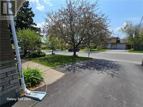 896 Grandview Sudbury ON P3A 2H2