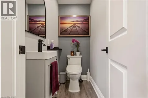 14 Mars Avenue Hamilton ON L8L 3V8