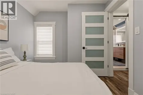 14 Mars Avenue Hamilton ON L8L 3V8
