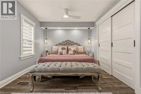 14 Mars Avenue Hamilton ON L8L 3V8
