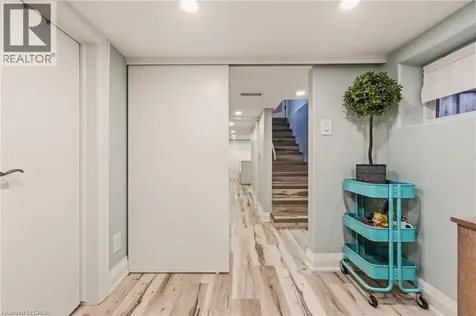 14 Mars Avenue Hamilton ON L8L 3V8