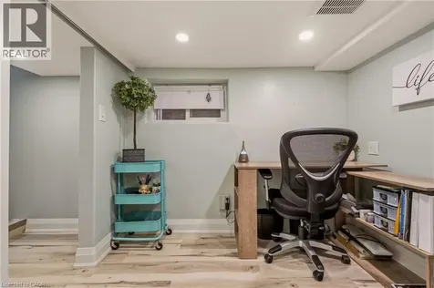 14 Mars Avenue Hamilton ON L8L 3V8