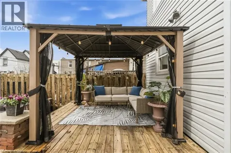 14 Mars Avenue Hamilton ON L8L 3V8
