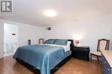 32 Elmvale Boulevard Whitchurch-stouffville ON L4A 2Y3