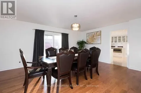 32 Elmvale Boulevard Whitchurch-stouffville ON L4A 2Y3