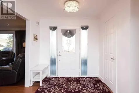 32 Elmvale Boulevard Whitchurch-stouffville ON L4A 2Y3