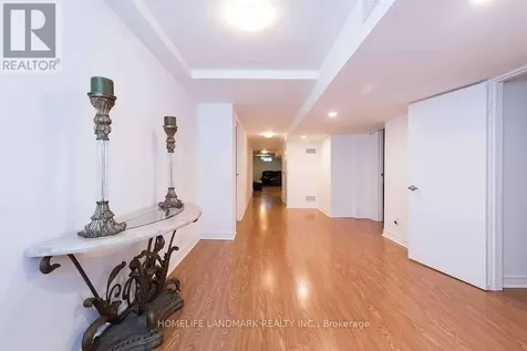 32 Elmvale Boulevard Whitchurch-stouffville ON L4A 2Y3