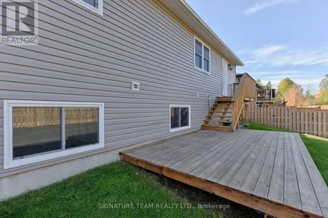 28 Terrance Drive Petawawa ON K8H 0H3