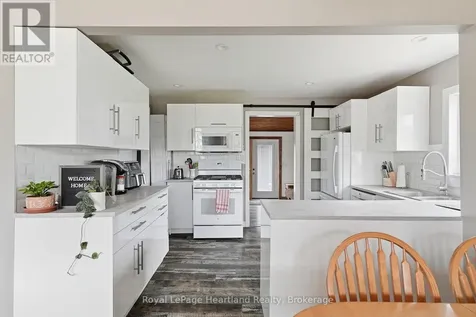 19 Whitechurch Street Huron-kinloss ON N0G 2W0