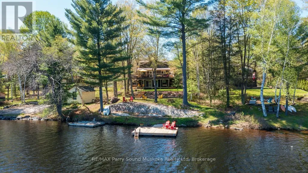 13 Peninsula Shores Road East Mcdougall ON P2A 2W7
