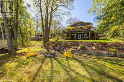 13 Peninsula Shores Road East Mcdougall ON P2A 2W7