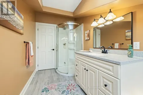 13 Peninsula Shores Road East Mcdougall ON P2A 2W7