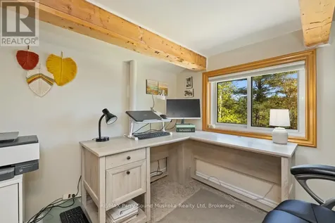 13 Peninsula Shores Road East Mcdougall ON P2A 2W7