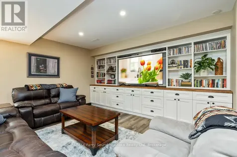 13 Peninsula Shores Road East Mcdougall ON P2A 2W7
