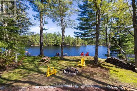 13 Peninsula Shores Road East Mcdougall ON P2A 2W7