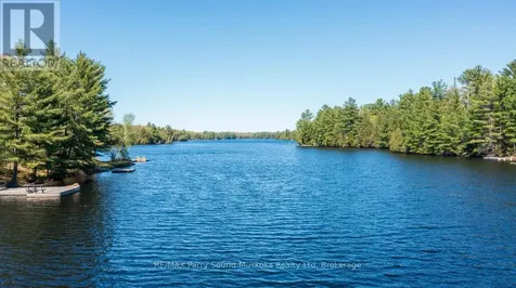 13 Peninsula Shores Road East Mcdougall ON P2A 2W7