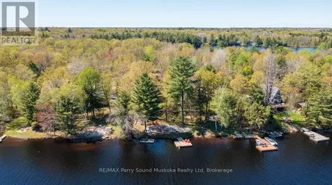 13 Peninsula Shores Road East Mcdougall ON P2A 2W7
