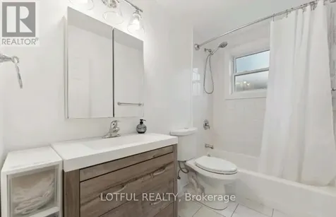 2427 Chasseur Avenue Ottawa ON K1V 8E5