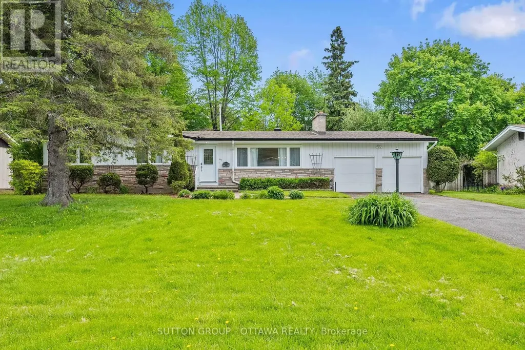 45 Larkspur Drive Ottawa ON K2H 6K8