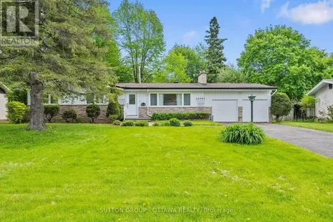 45 Larkspur Drive Ottawa ON K2H 6K8