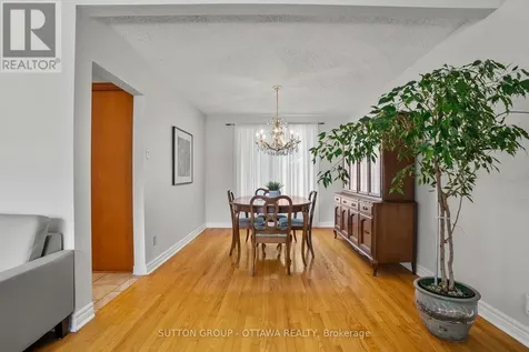 45 Larkspur Drive Ottawa ON K2H 6K8