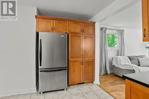 45 Larkspur Drive Ottawa ON K2H 6K8