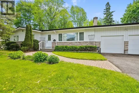 45 Larkspur Drive Ottawa ON K2H 6K8