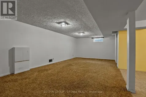 45 Larkspur Drive Ottawa ON K2H 6K8
